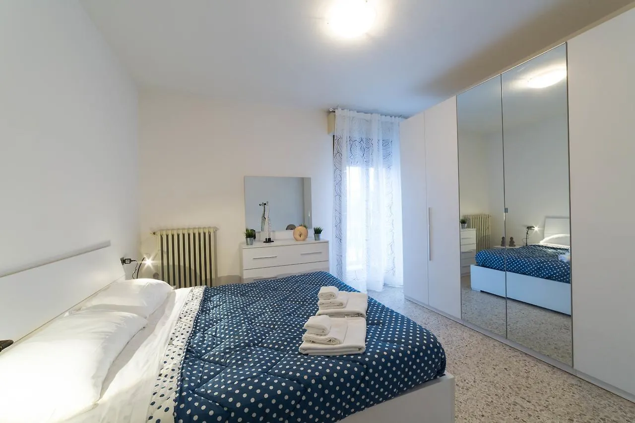 Isa Sirmione Apartments