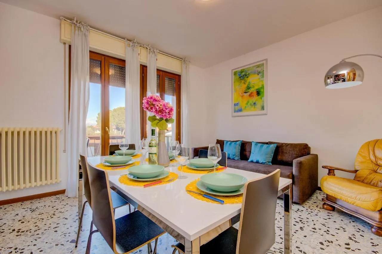 Isa Sirmione Apartments
