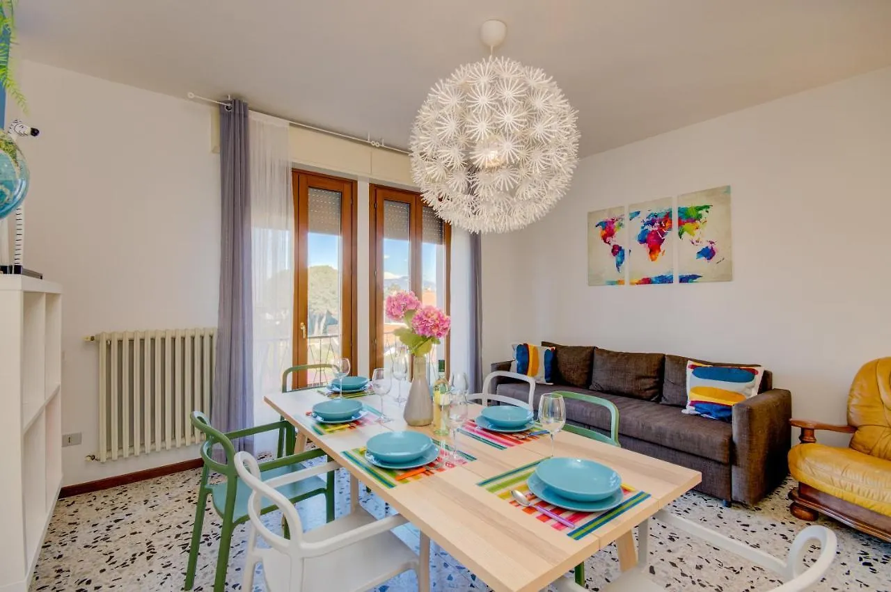 Isa Sirmione Apartments 0*,